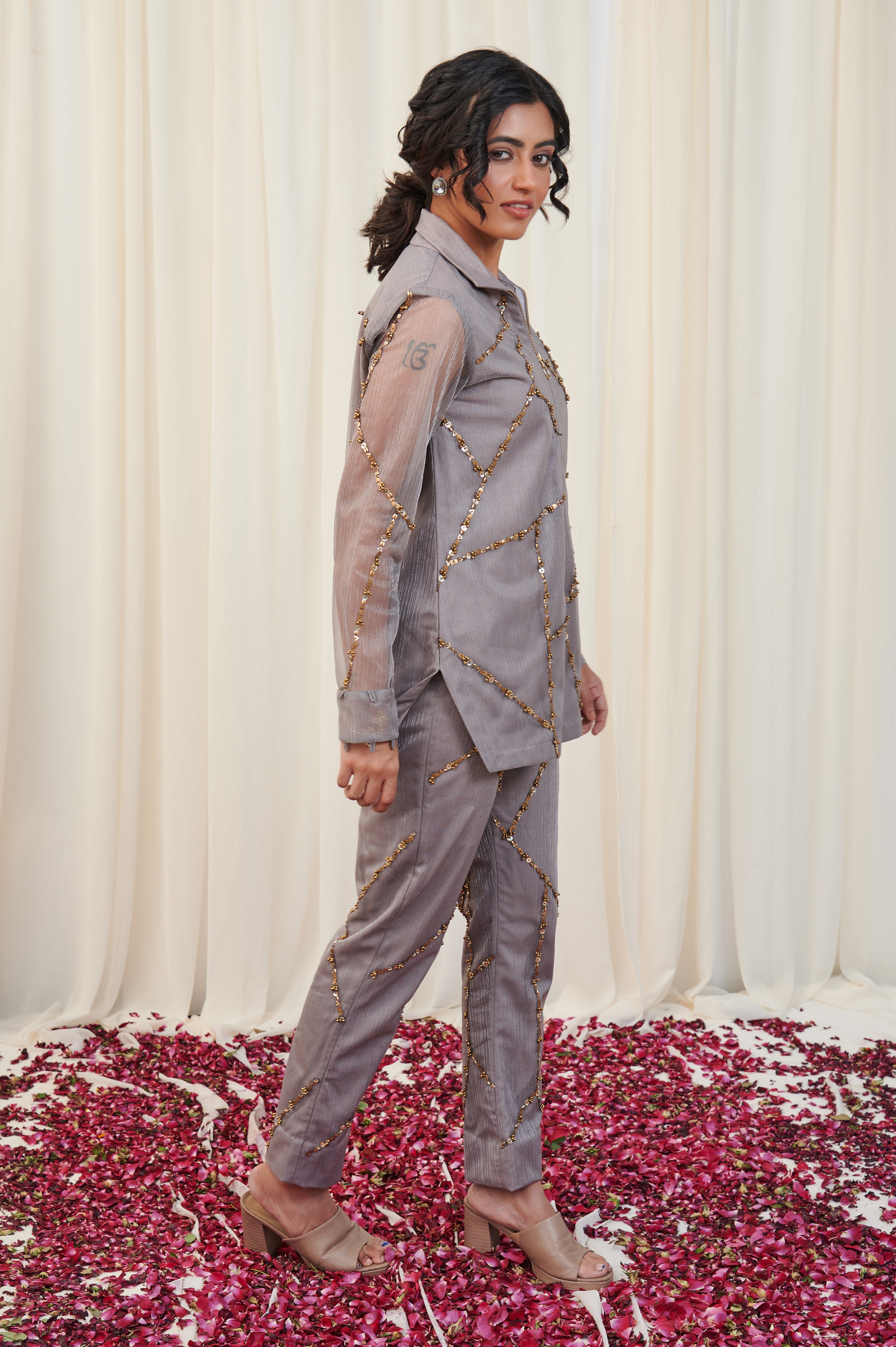 Shikaram Silver Oragnza Shirt with pants
