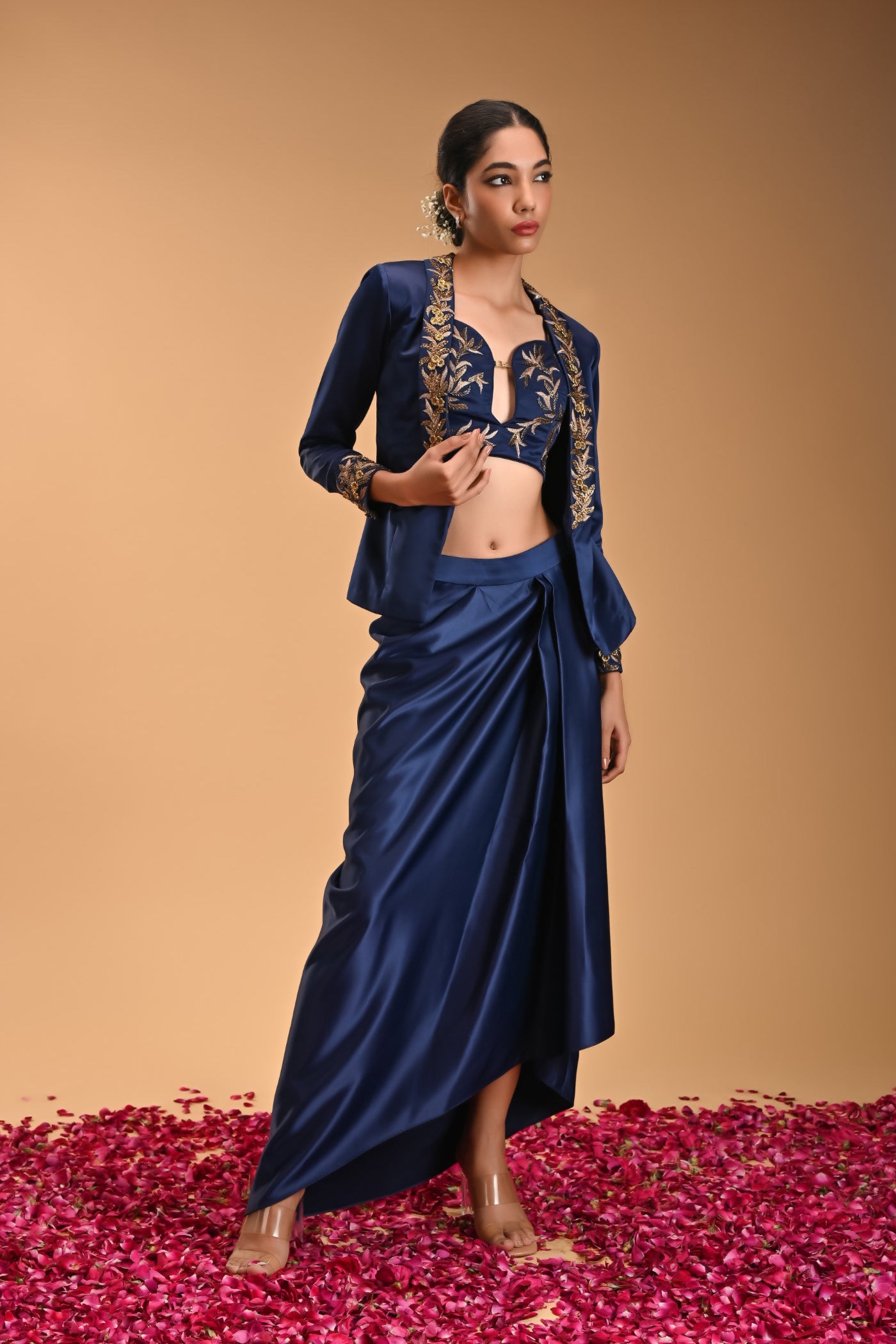 Varaha jacket and blouse Blue Embroiered jacket with Blouse