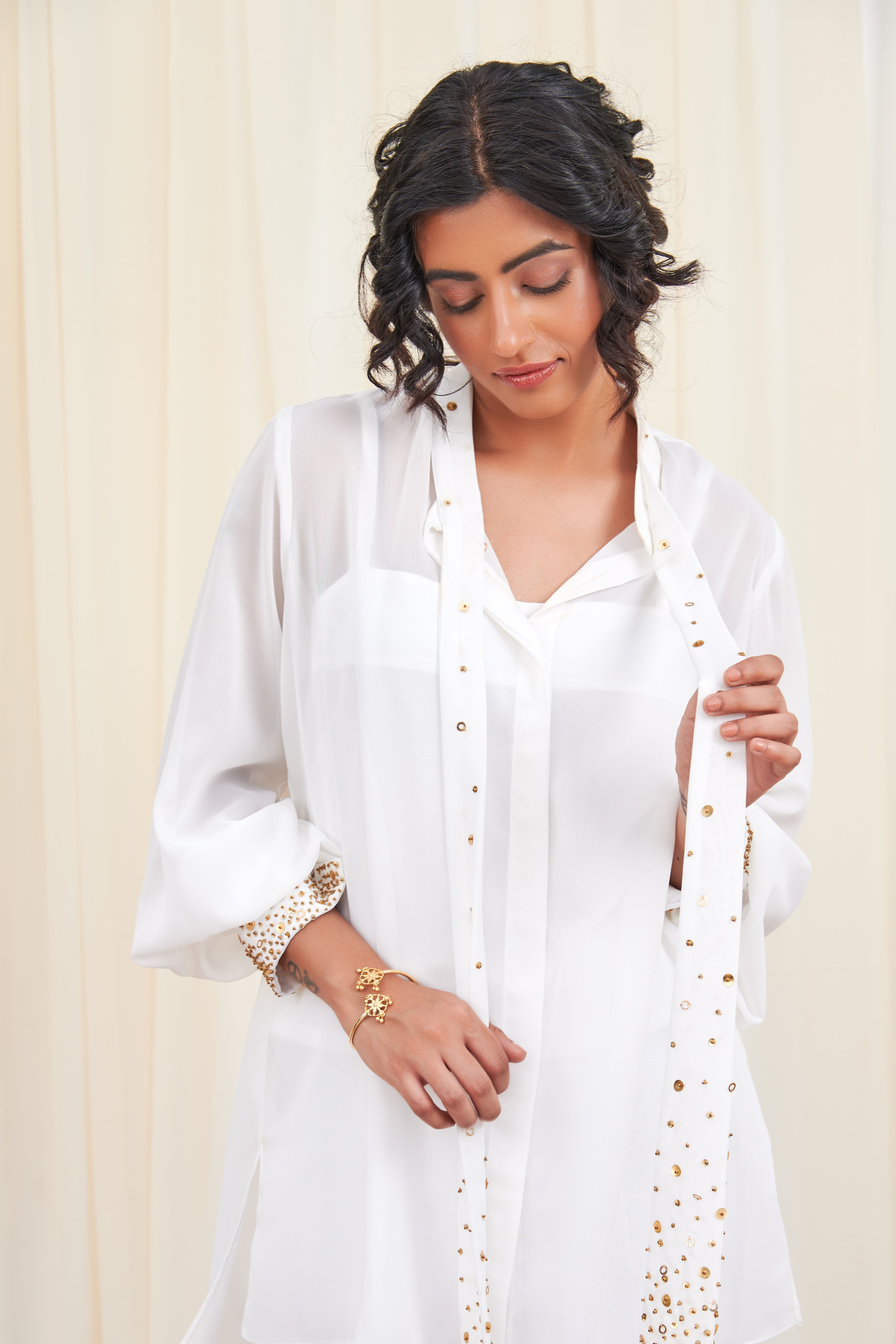 Kapitha shirt White Embroidered Shirt