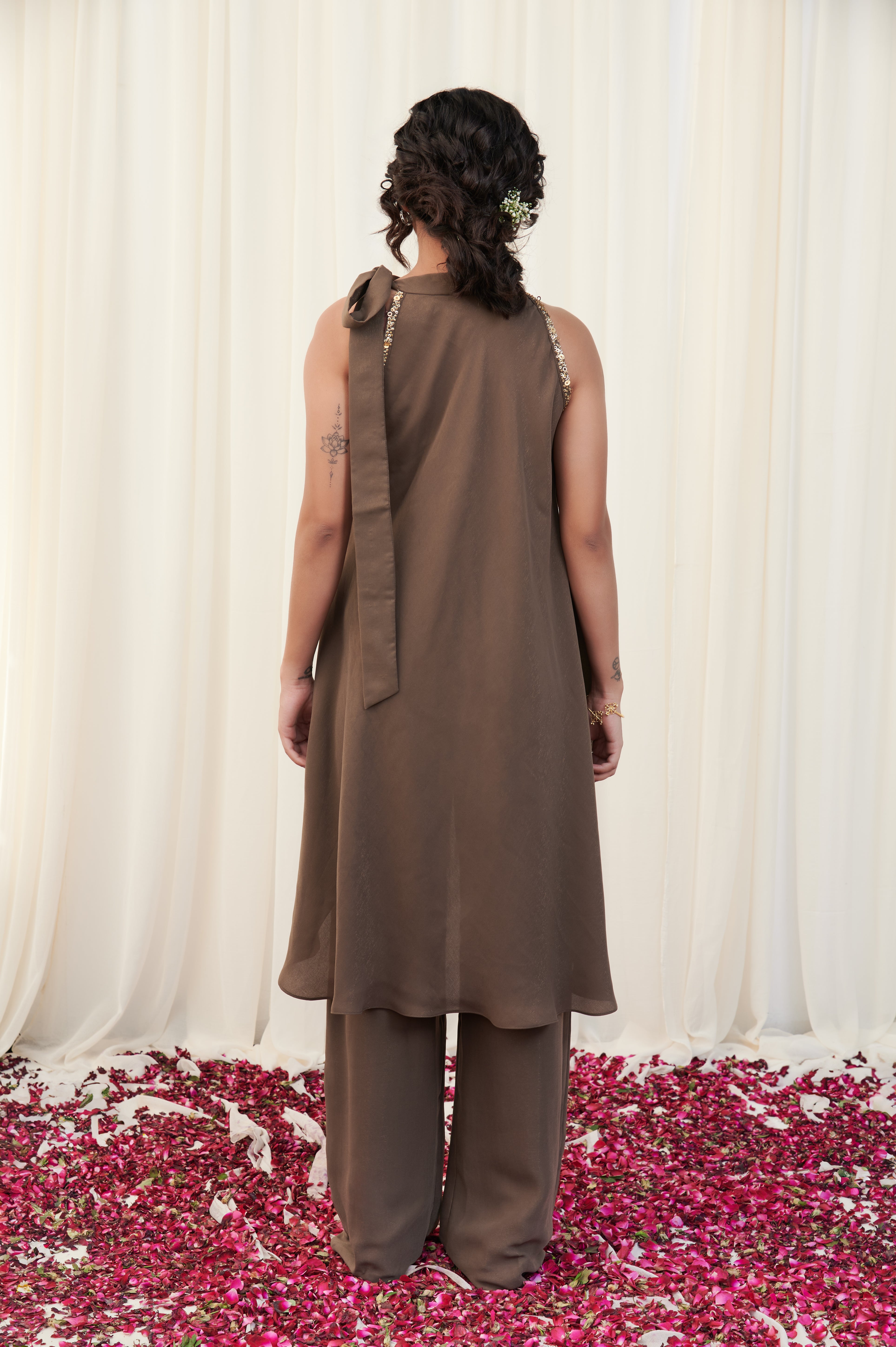 Tamrachud Beige Crepe Top with pants